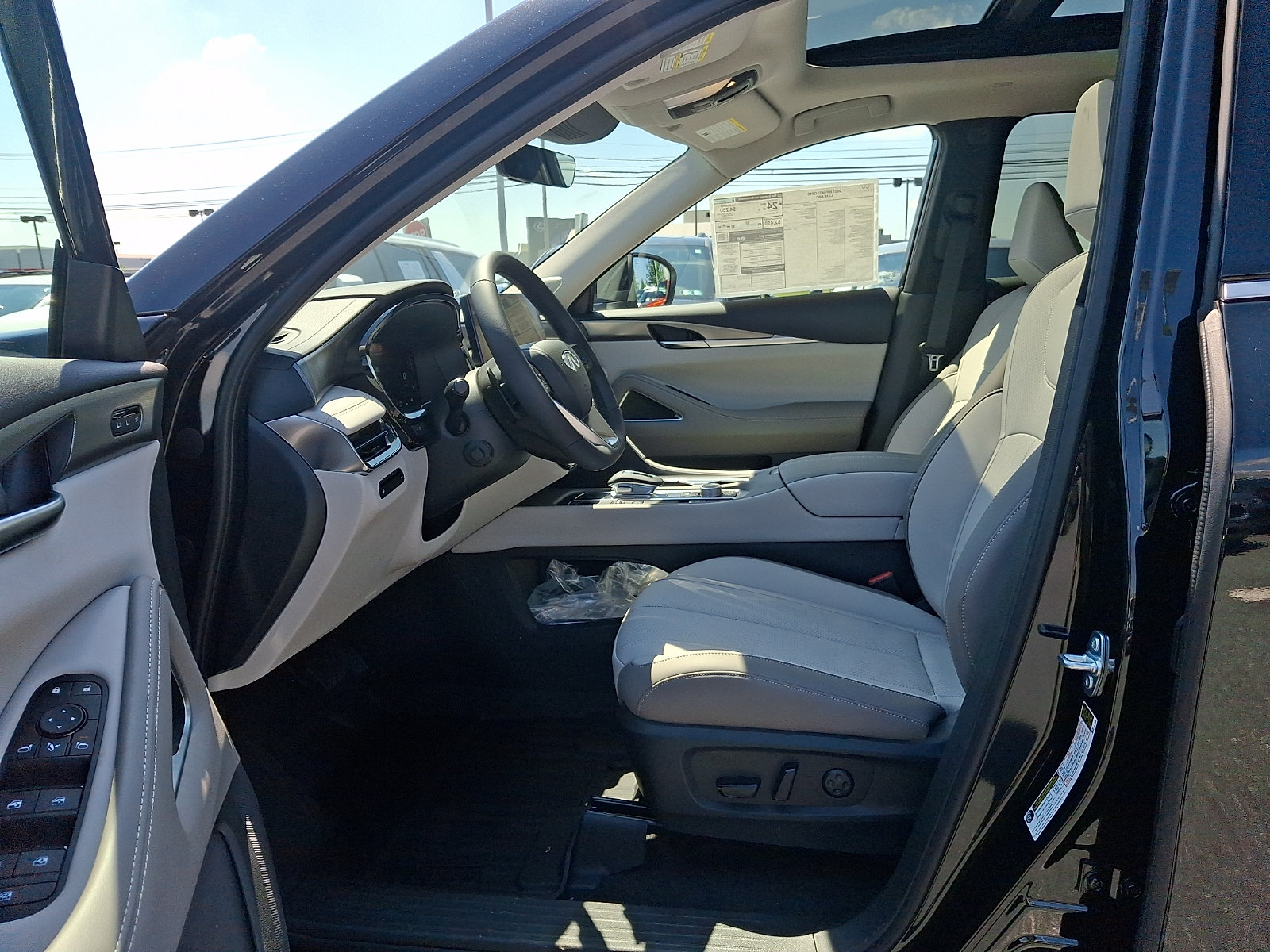 New 2027 INFINITI QX60 Luxe w/ Cargo Package AWD/4WD image 9