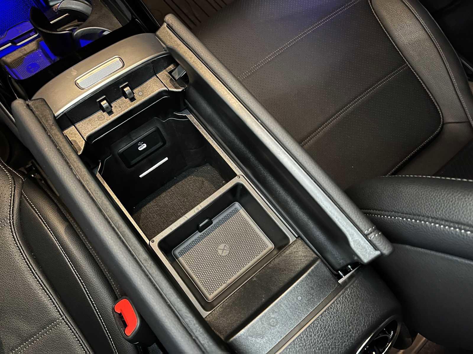 Certified 2025 Mercedes-Benz GLC 300 4MATIC image 31