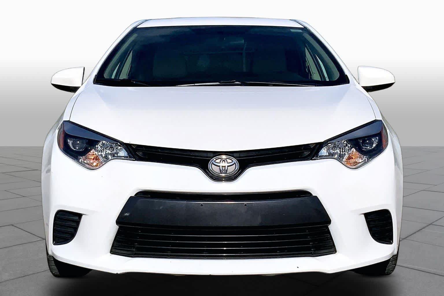Used 2015 Toyota Corolla LE FWD image 4