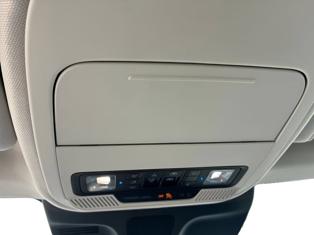 Used 2025 Ford Expedition Active AWD/4WD image 34