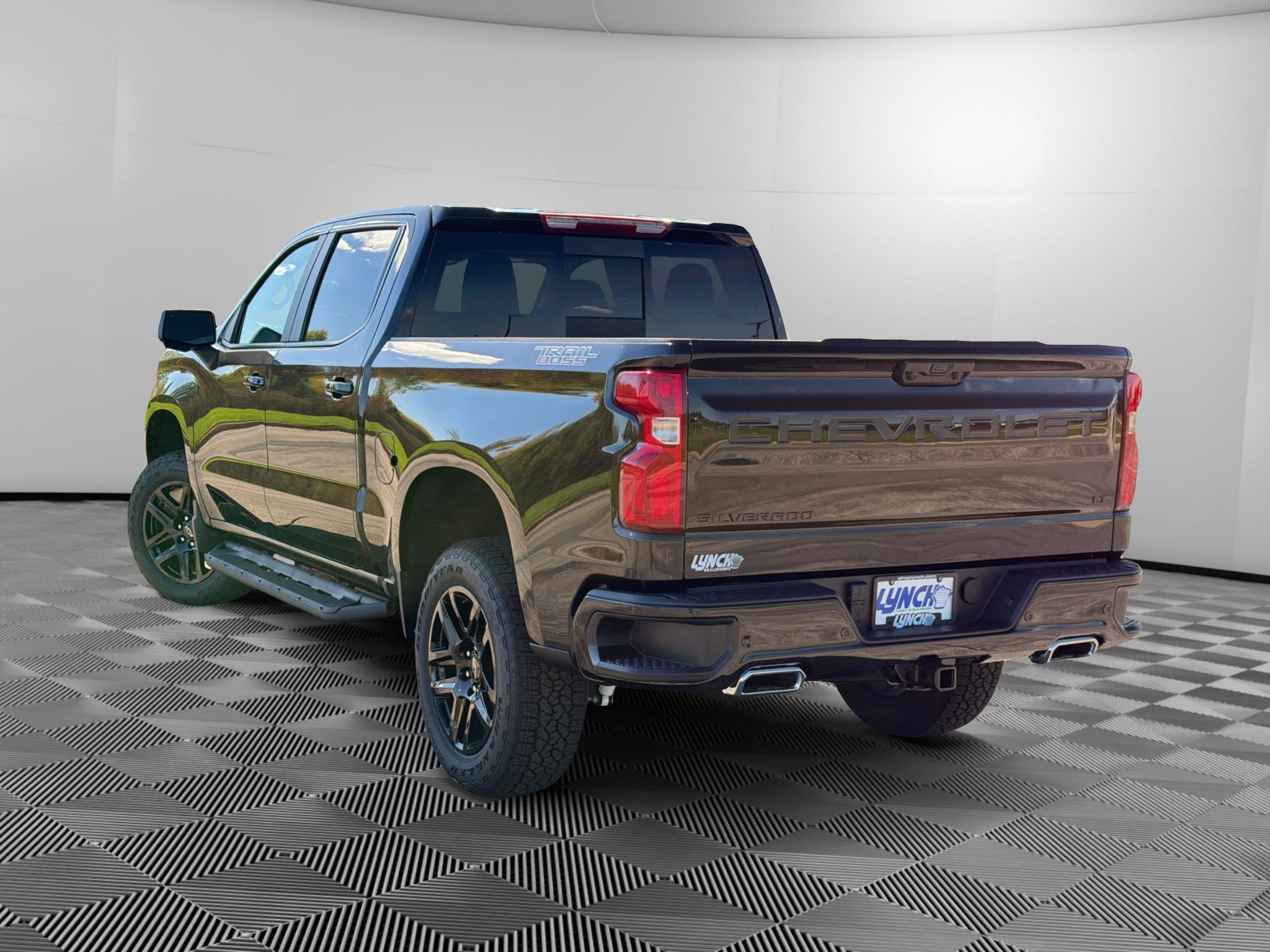 New 2026 Chevrolet Silverado 1500 LT Trail Boss w/ LT Trail Boss Premium Package AWD/4WD image 2