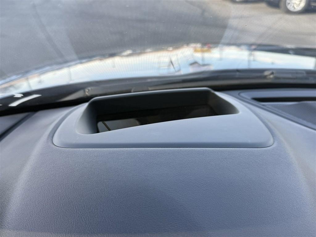 Used 2021 Jaguar E-PACE 300 Sport image 33