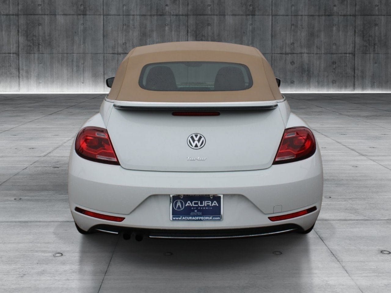 Used 2019 Volkswagen Beetle 2.0T S FWD image 4