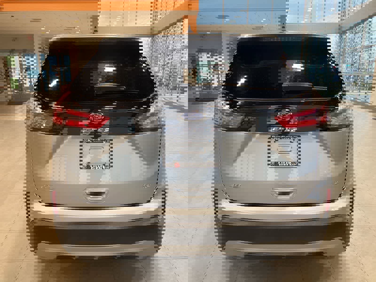 Used 2024 Ford Edge SEL w/ Convenience Package image 6