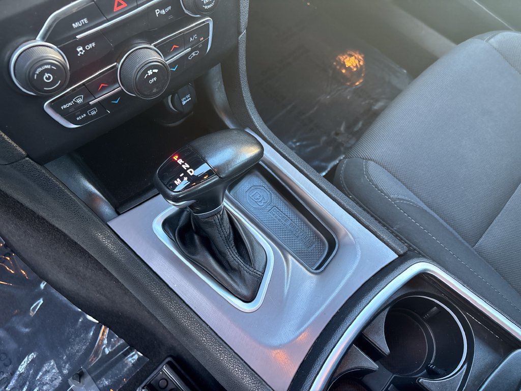 Used 2022 Dodge Charger SXT RWD image 22