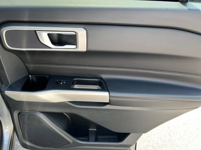Used 2022 Ford Explorer XLT RWD image 19