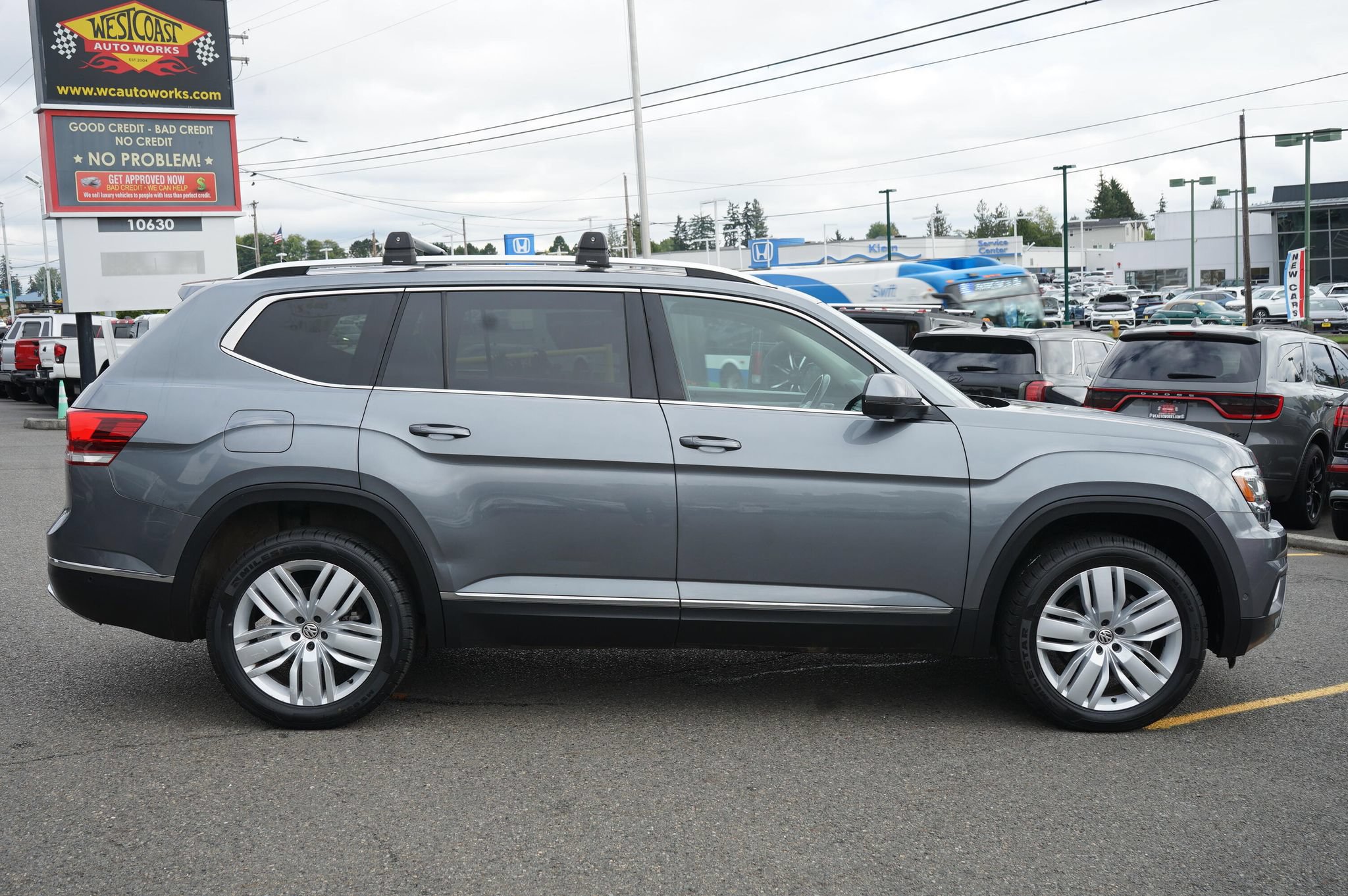 Used 2018 Volkswagen Atlas SEL Premium AWD/4WD image 6