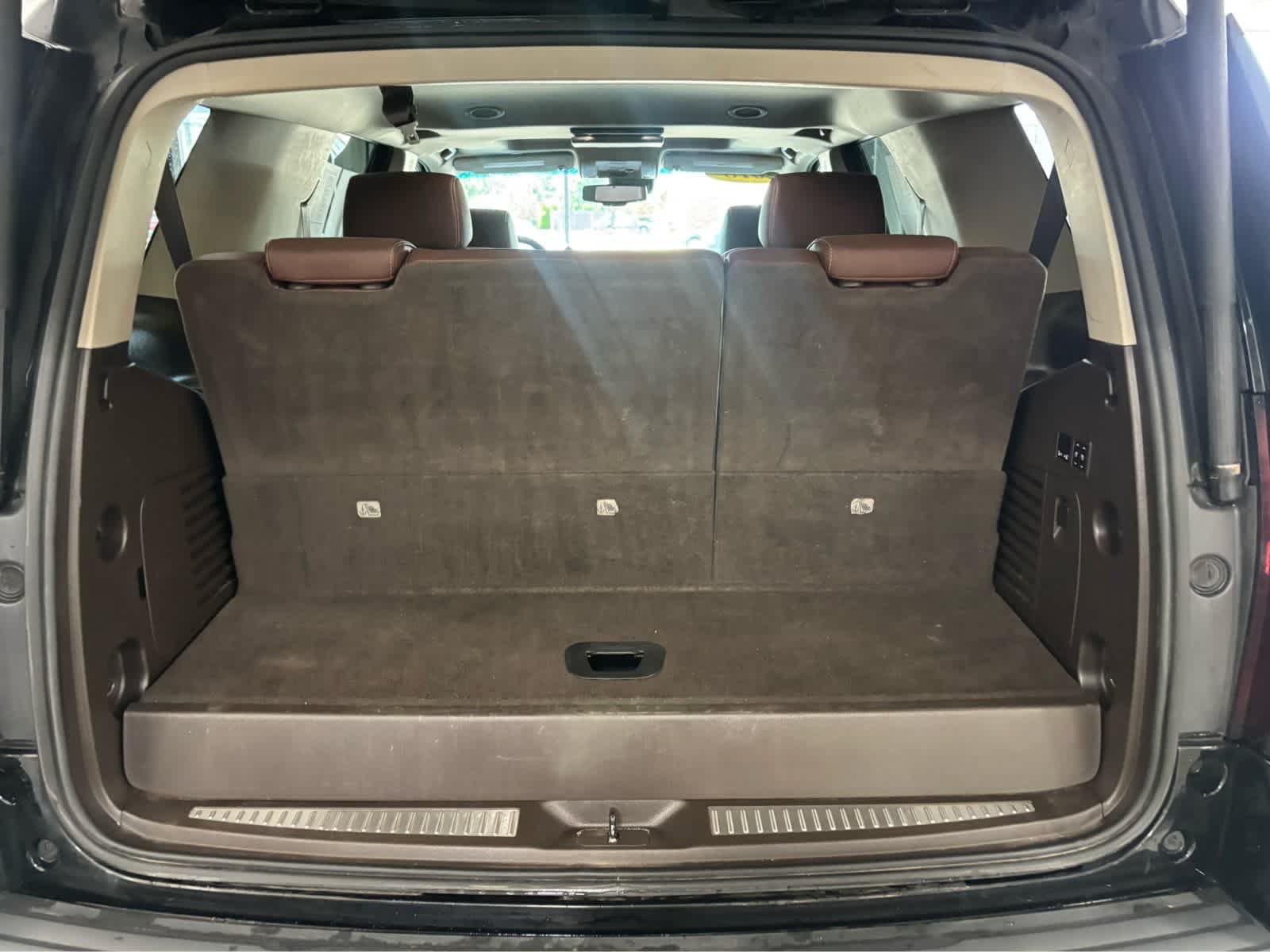 Used 2018 Chevrolet Tahoe Premier AWD/4WD image 7