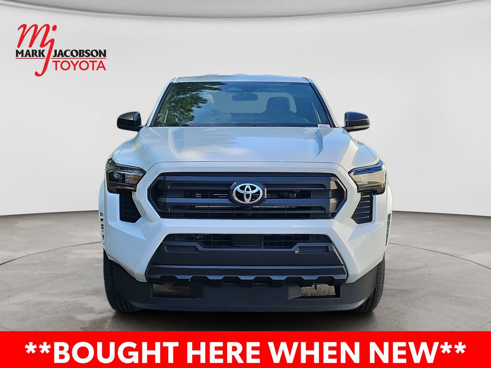 Used 2025 Toyota Tacoma SR w/ Towing Package RWD image 3