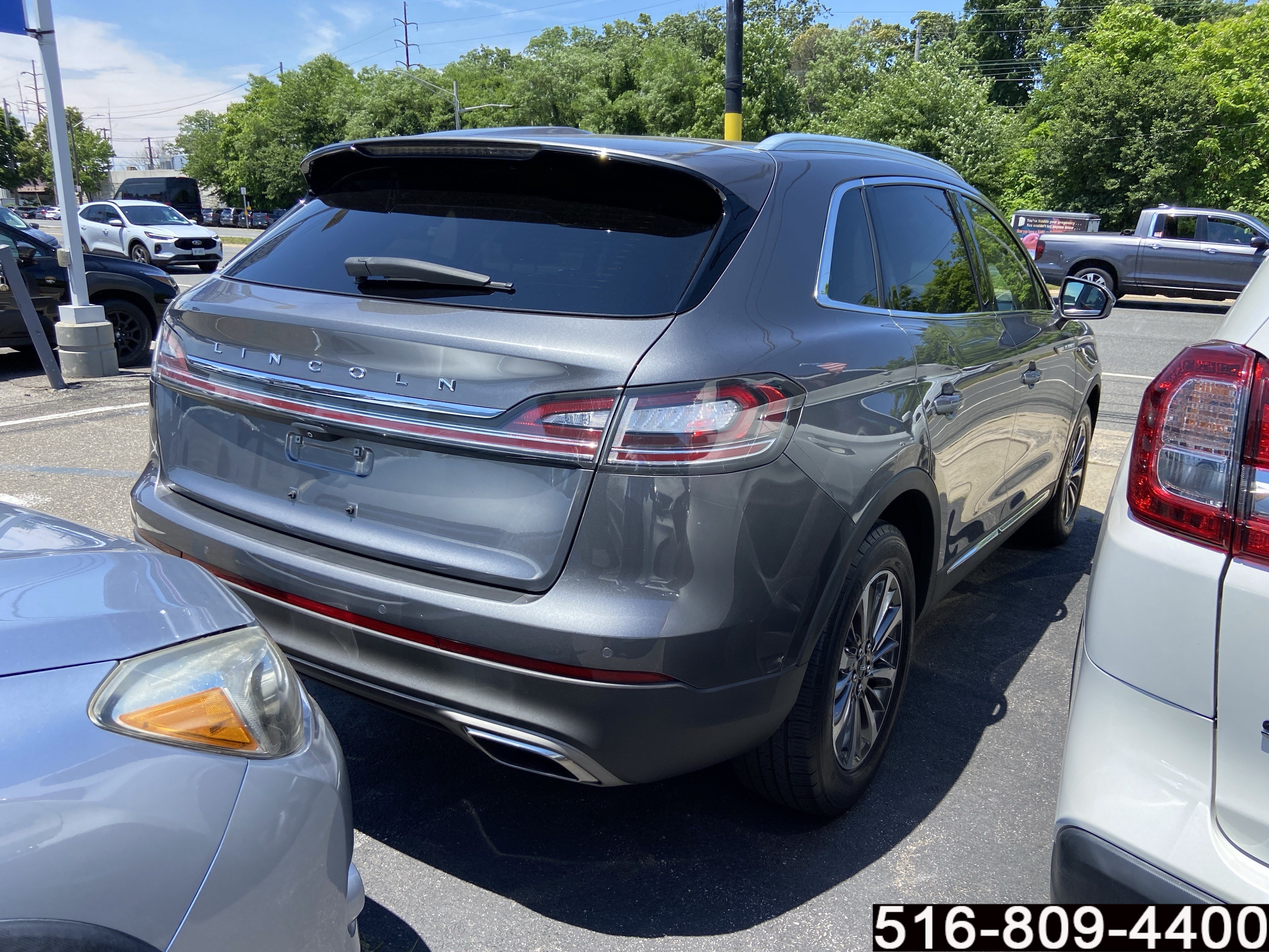 Used 2022 Lincoln Nautilus AWD w/ Premium Package image 6