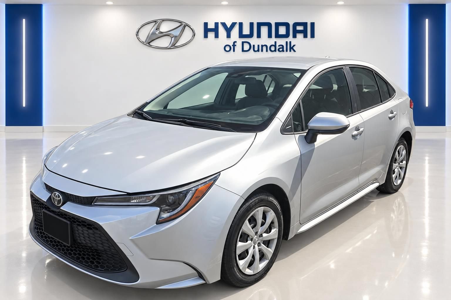 Used 2020 Toyota Corolla LE FWD image 3