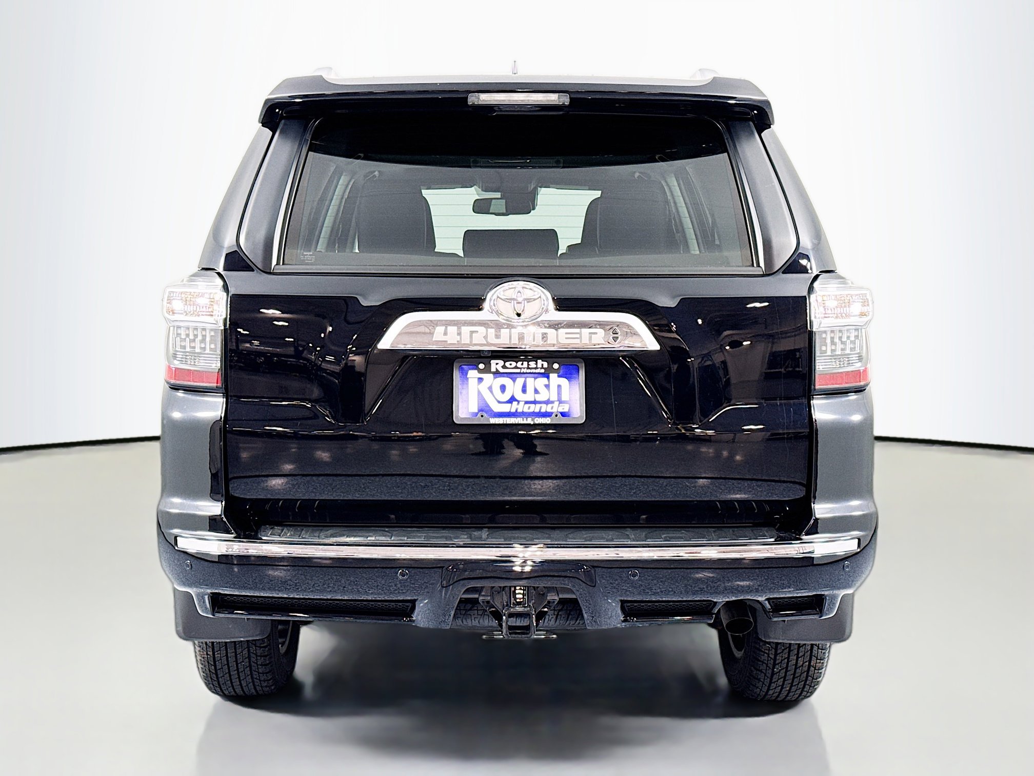 Used 2023 Toyota 4Runner Limited AWD/4WD image 6