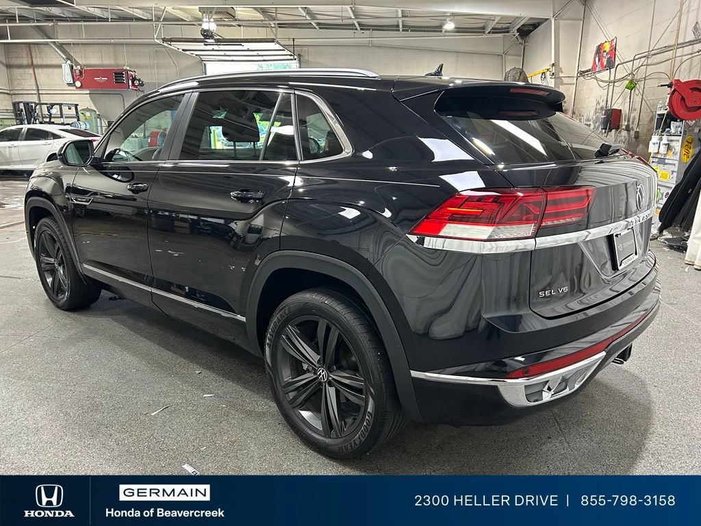 Used 2022 Volkswagen Atlas Cross Sport SEL R-Line AWD/4WD image 6