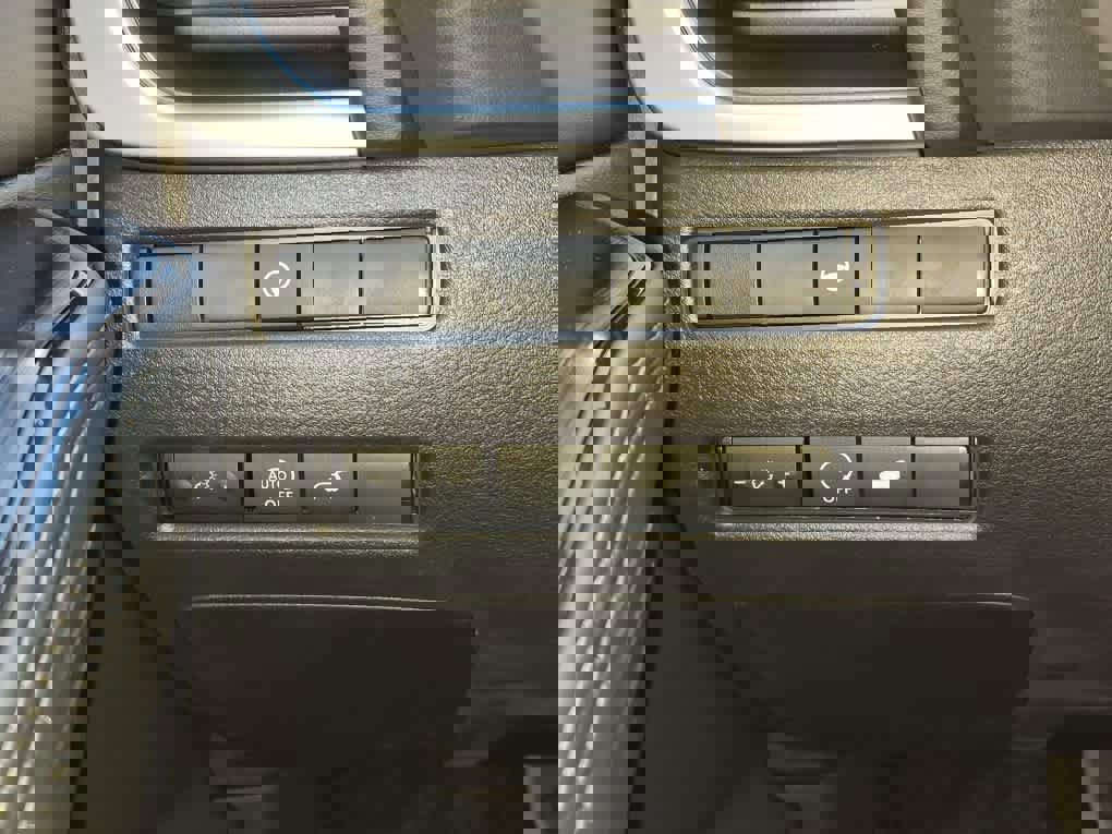 New 2026 Nissan Rogue SV AWD/4WD image 18