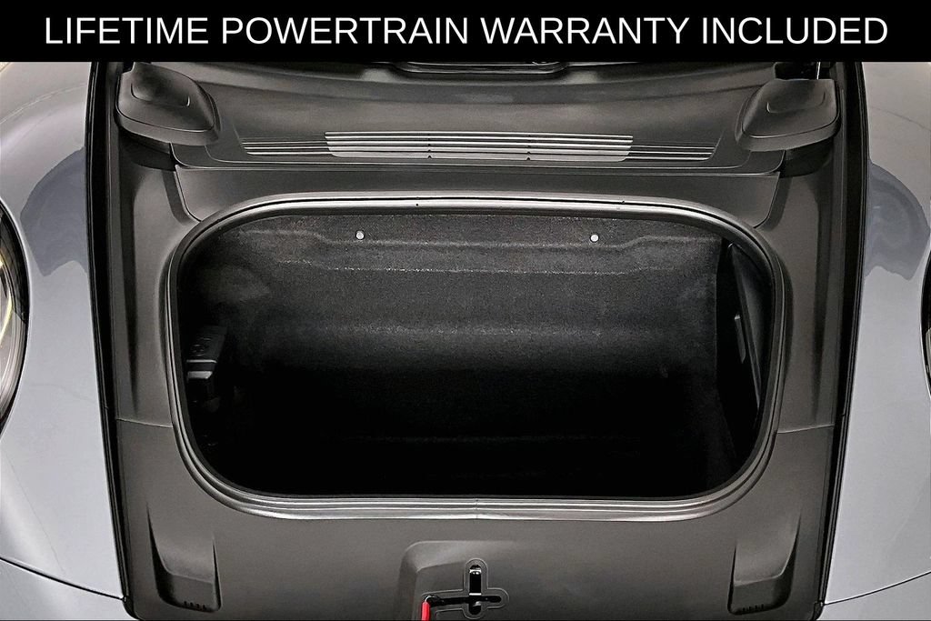 Used 2025 Porsche 911 Carrera T RWD image 11