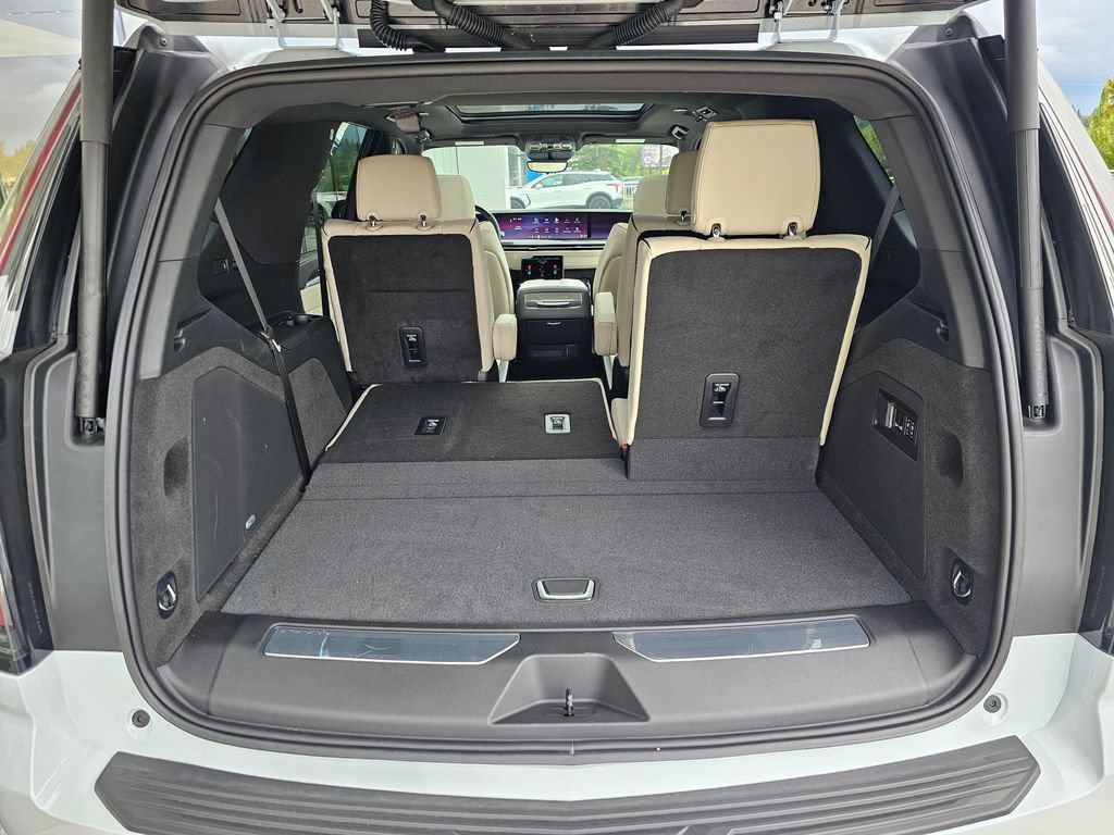 New 2026 Cadillac Escalade Sport w/ Touring Package AWD/4WD image 14