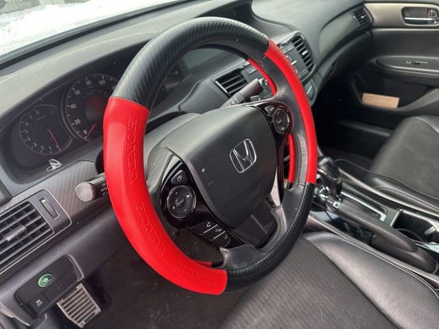 Used 2017 Honda Accord Sport image 14