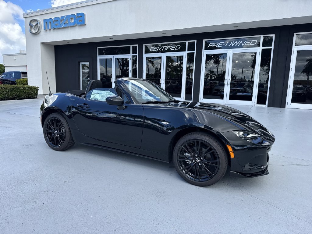 New 2026 MAZDA MX-5 Miata Club w/ Interior Package RWD image 6