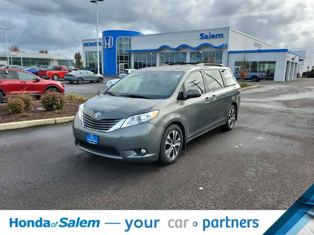 Used 2014 Toyota Sienna XLE