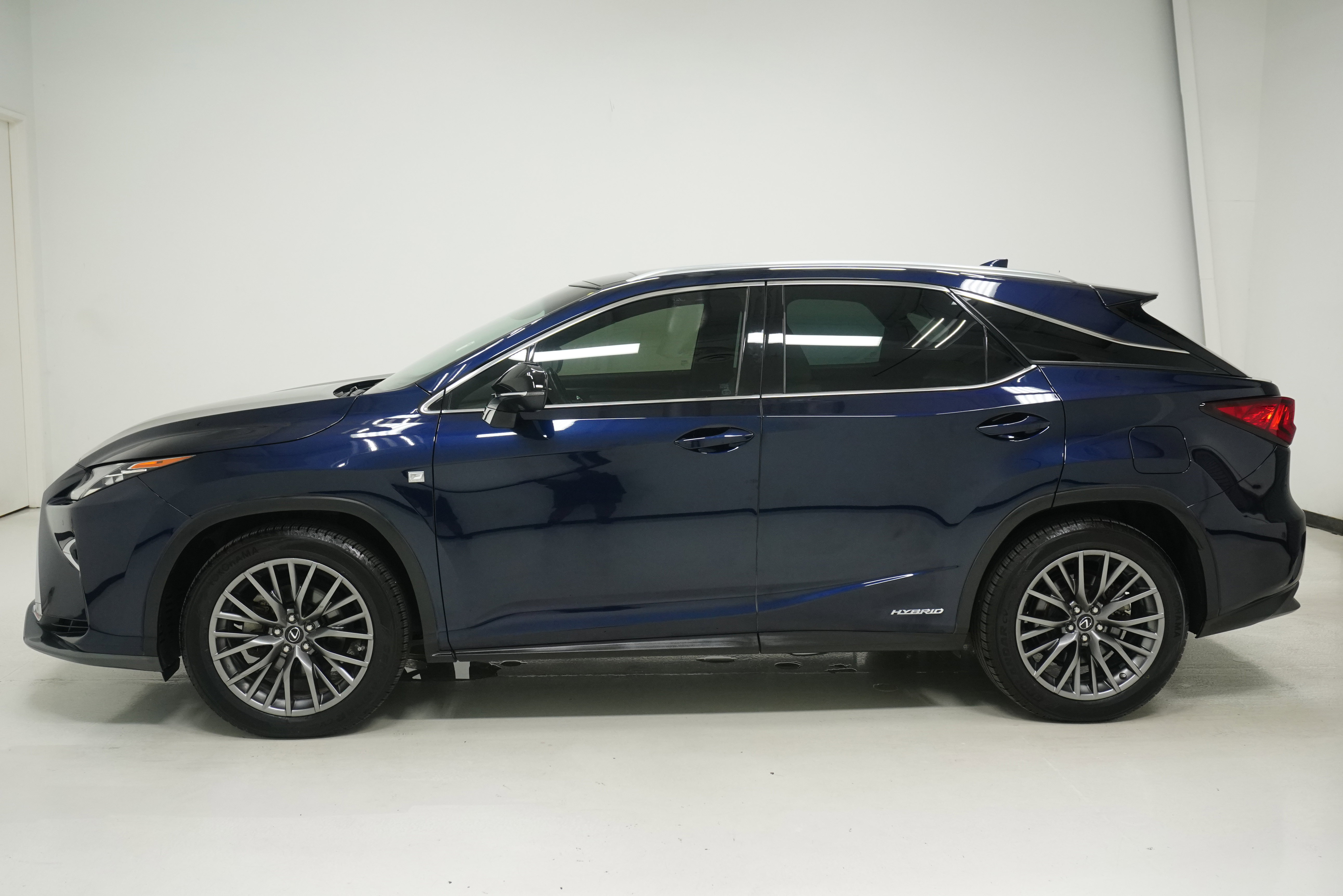 Used 2019 Lexus RX 450h F Sport w/ Navigation Package image 7
