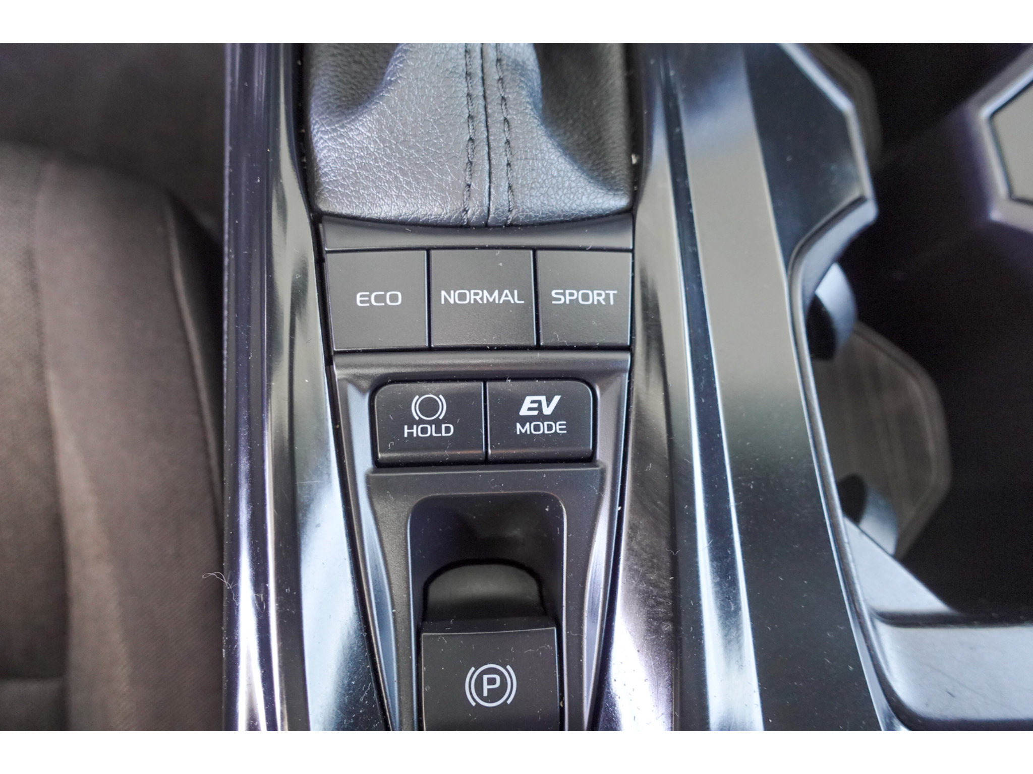 Used 2025 Toyota Camry LE FWD image 20