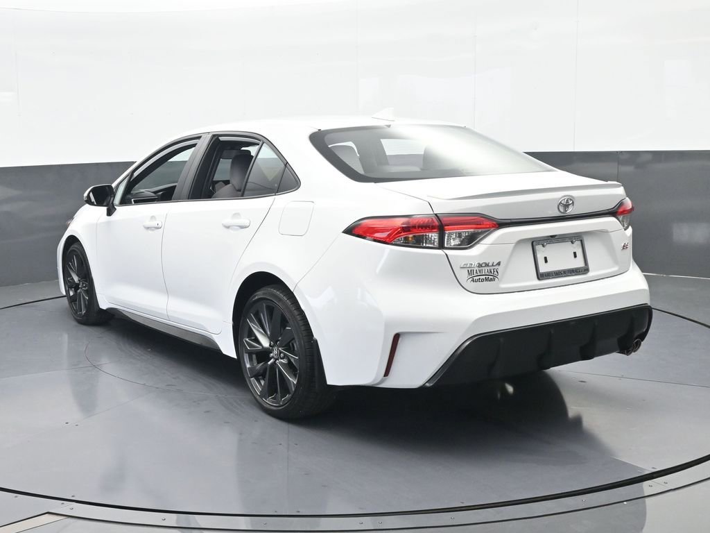Used 2024 Toyota Corolla SE image 4