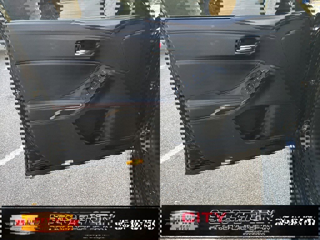 Used 2021 Toyota Avalon TRD image 23