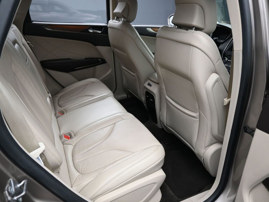 Used 2018 Lincoln MKC Select w/ Select Plus Package image 29