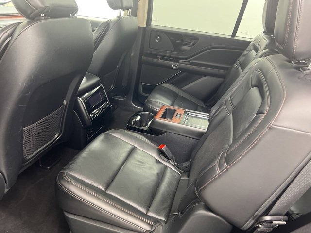 Used 2021 Lincoln Aviator Reserve w/ Equipment Group 201A image 11