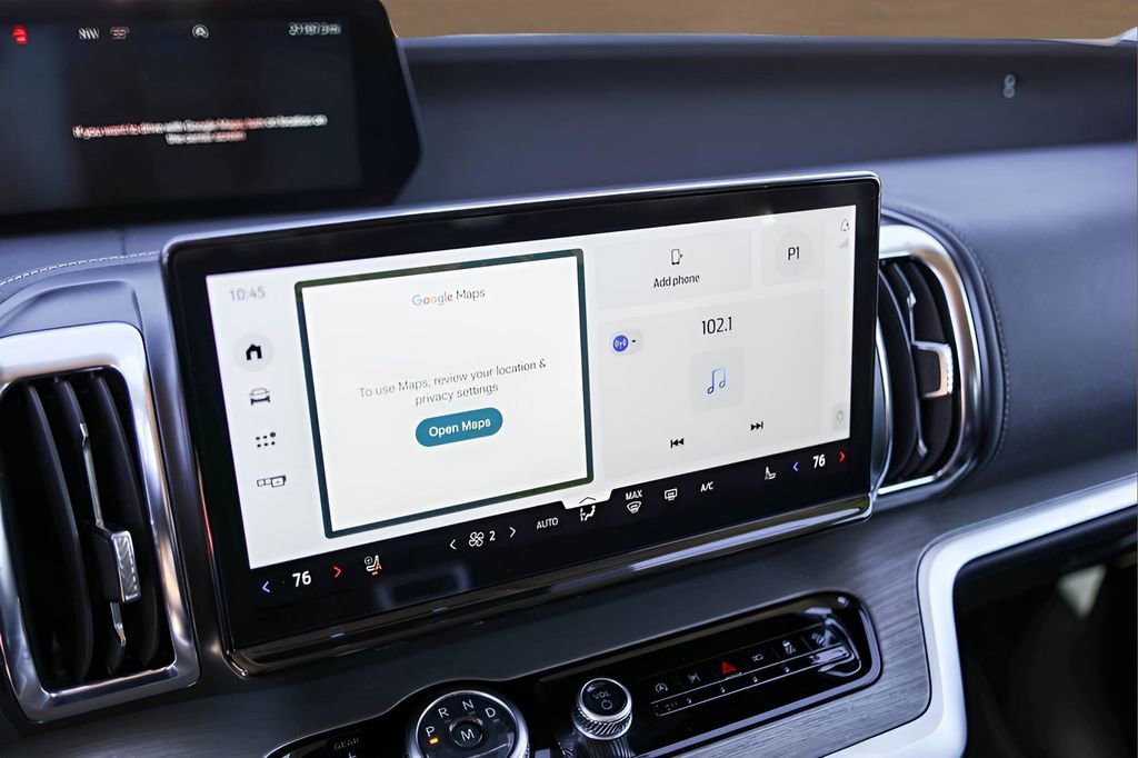 Used 2025 Ford Expedition Platinum image 17