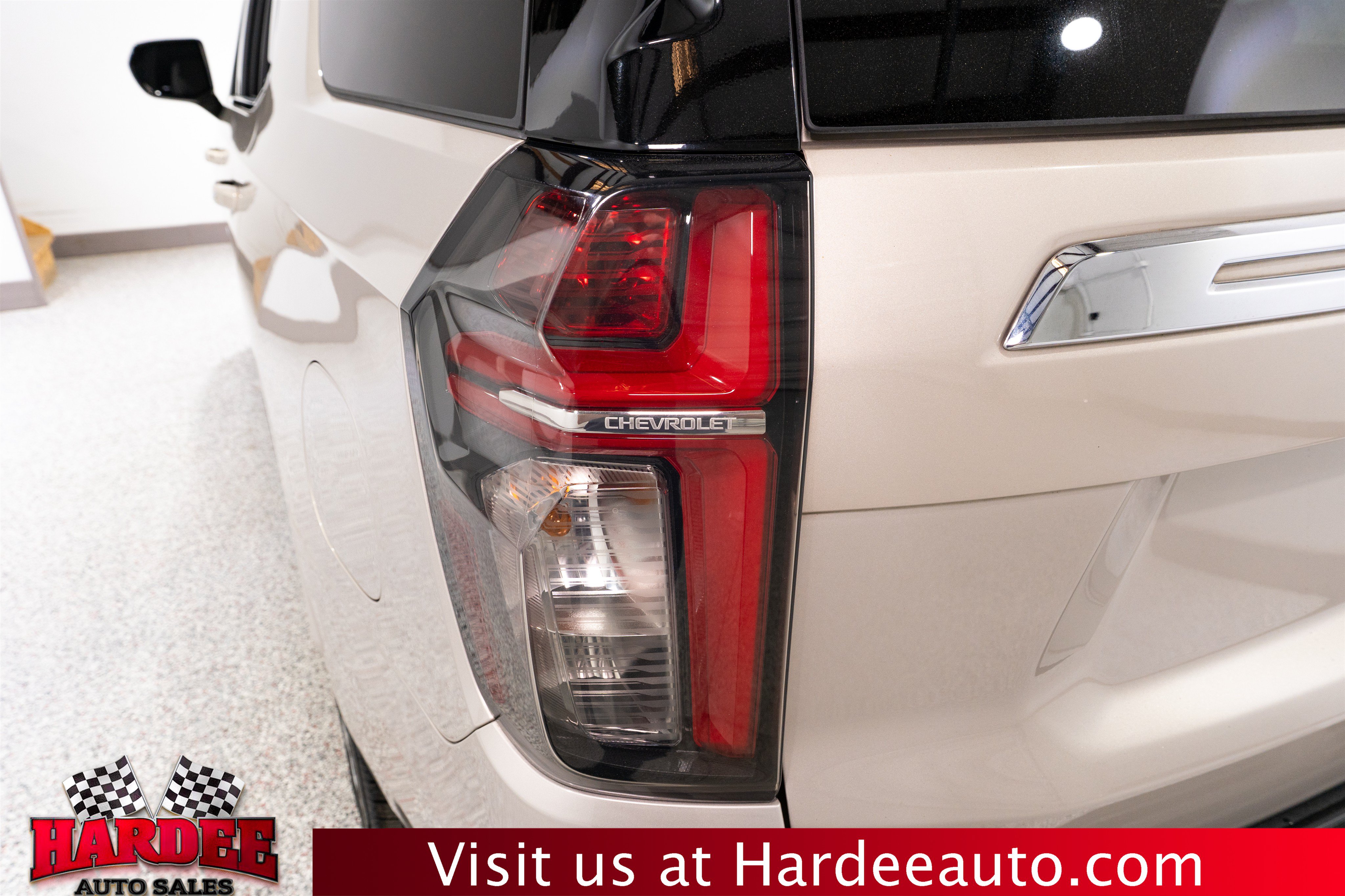Used 2023 Chevrolet Tahoe LT RWD image 9