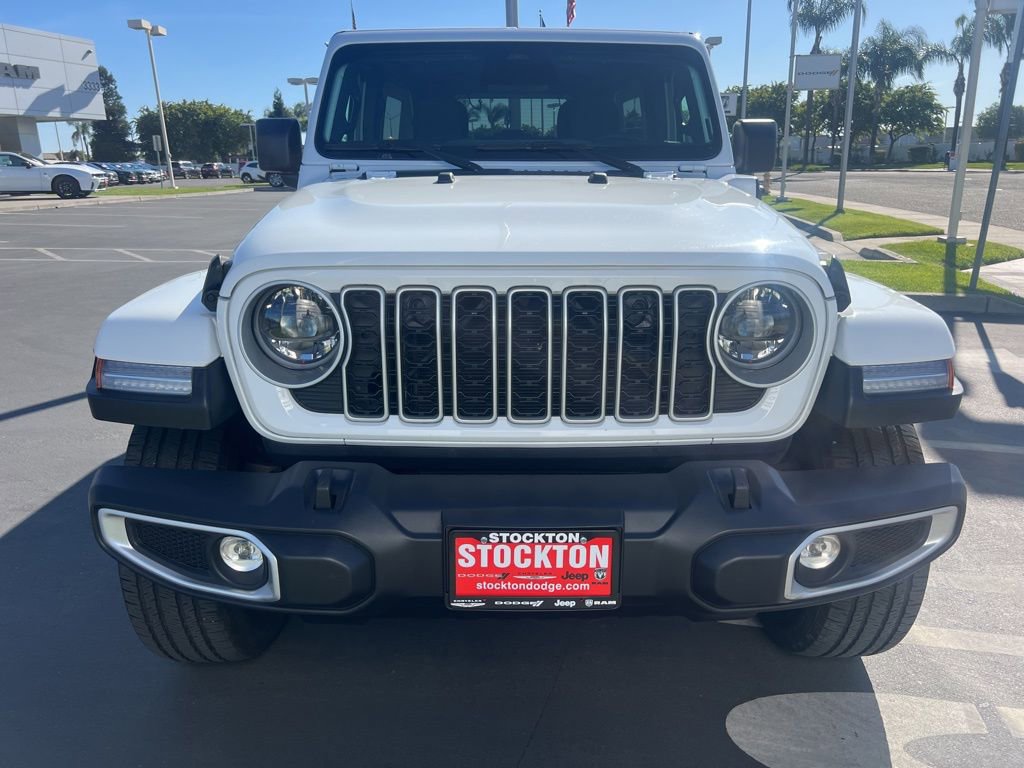 Used 2025 Jeep Wrangler Unlimited Sahara AWD/4WD image 6