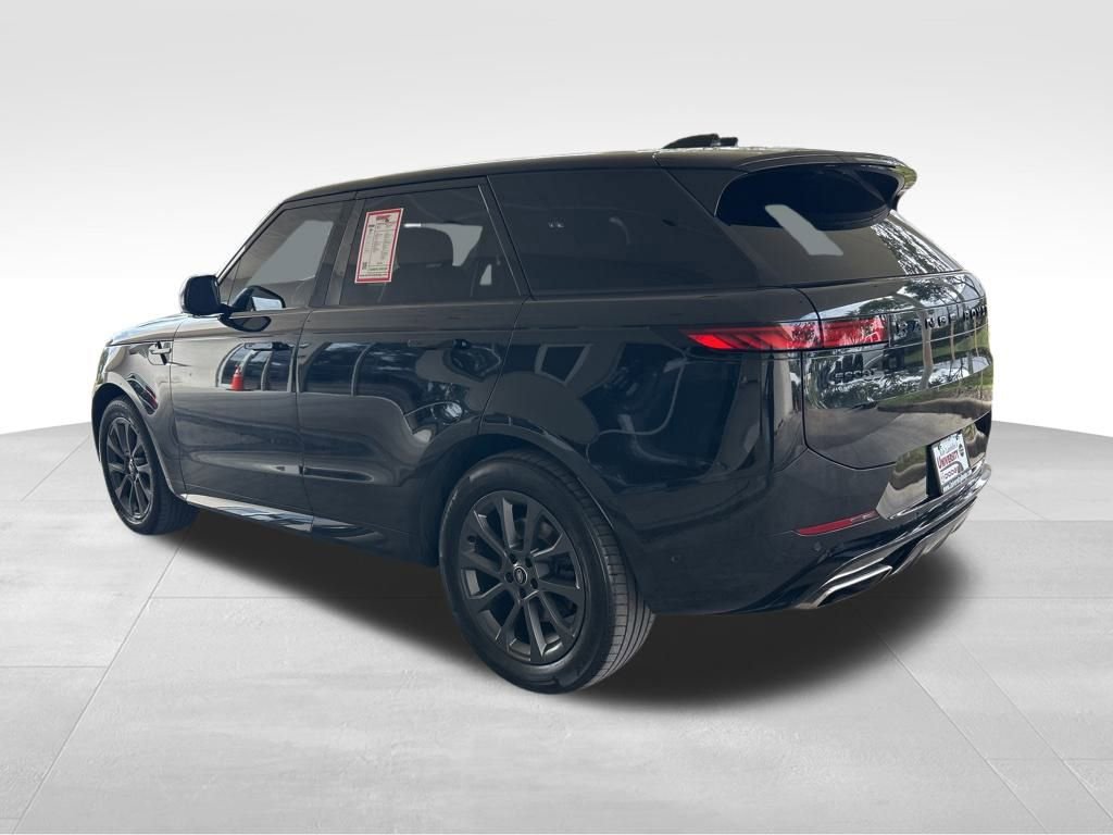 Used 2024 Land Rover Range Rover Sport Dynamic SE image 4