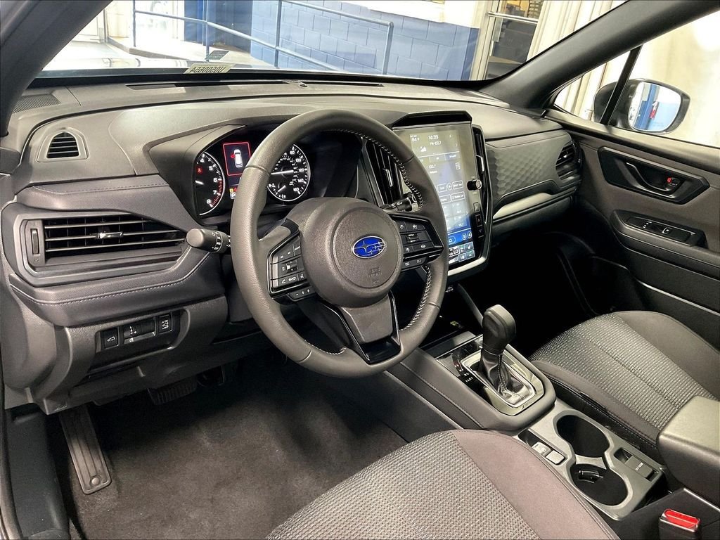Used 2025 Subaru Forester Premium AWD/4WD image 8