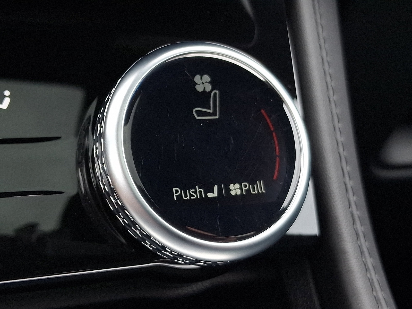 Used 2022 Jaguar F-PACE SVR AWD/4WD image 23