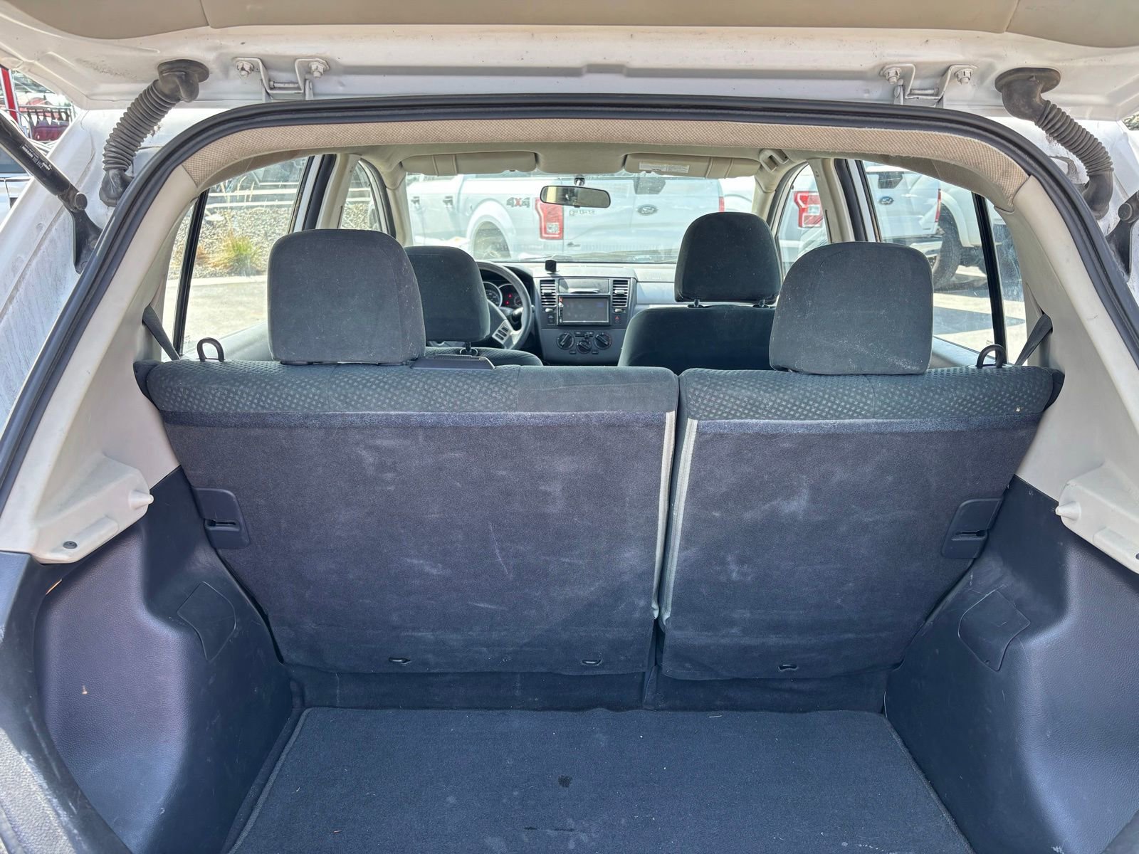 Used 2012 Nissan Versa 1.8 S w/ Plus Pkg image 5