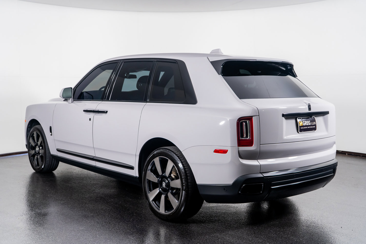 Used 2023 Rolls-Royce Cullinan image 14