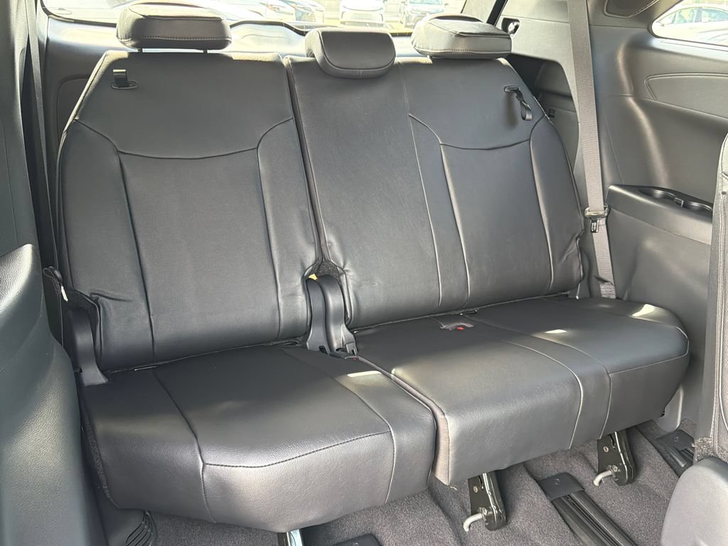 New 2026 Toyota Sienna Platinum AWD/4WD image 15