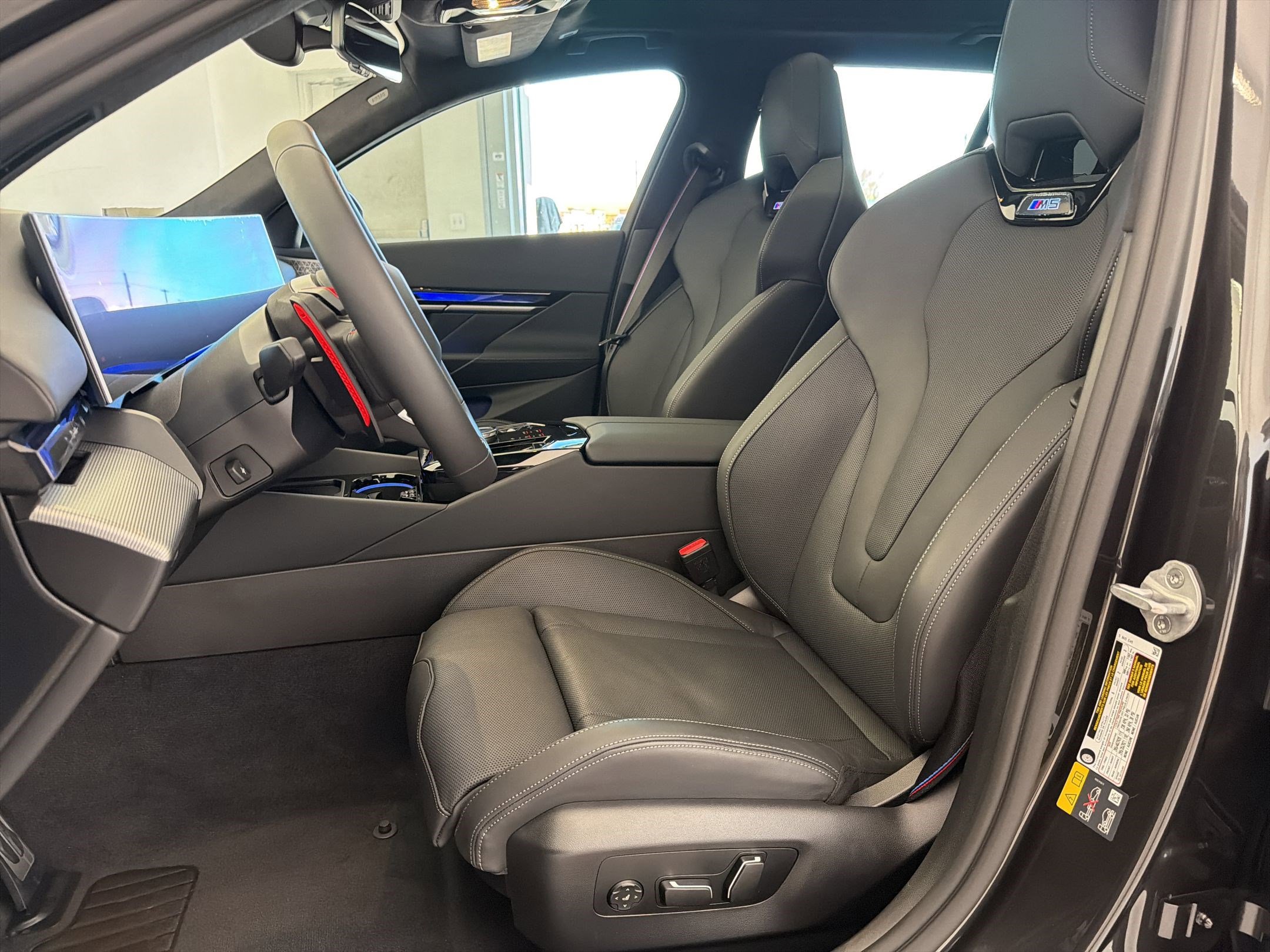 Used 2026 BMW M5 Touring image 5