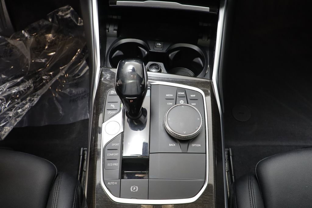 Used 2019 BMW 330i xDrive Sedan w/ Premium Package image 14
