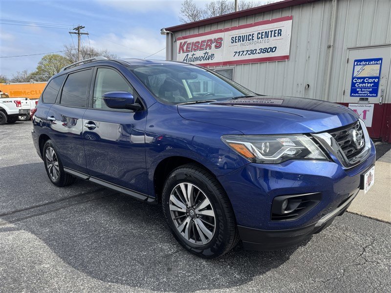 Used 2019 Nissan Pathfinder SV AWD/4WD image 2
