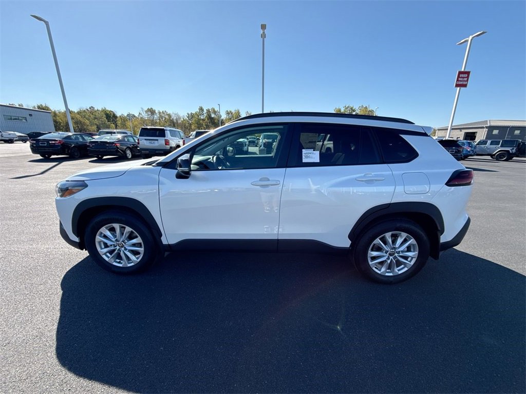 New 2026 Toyota Corolla Cross LE image 5