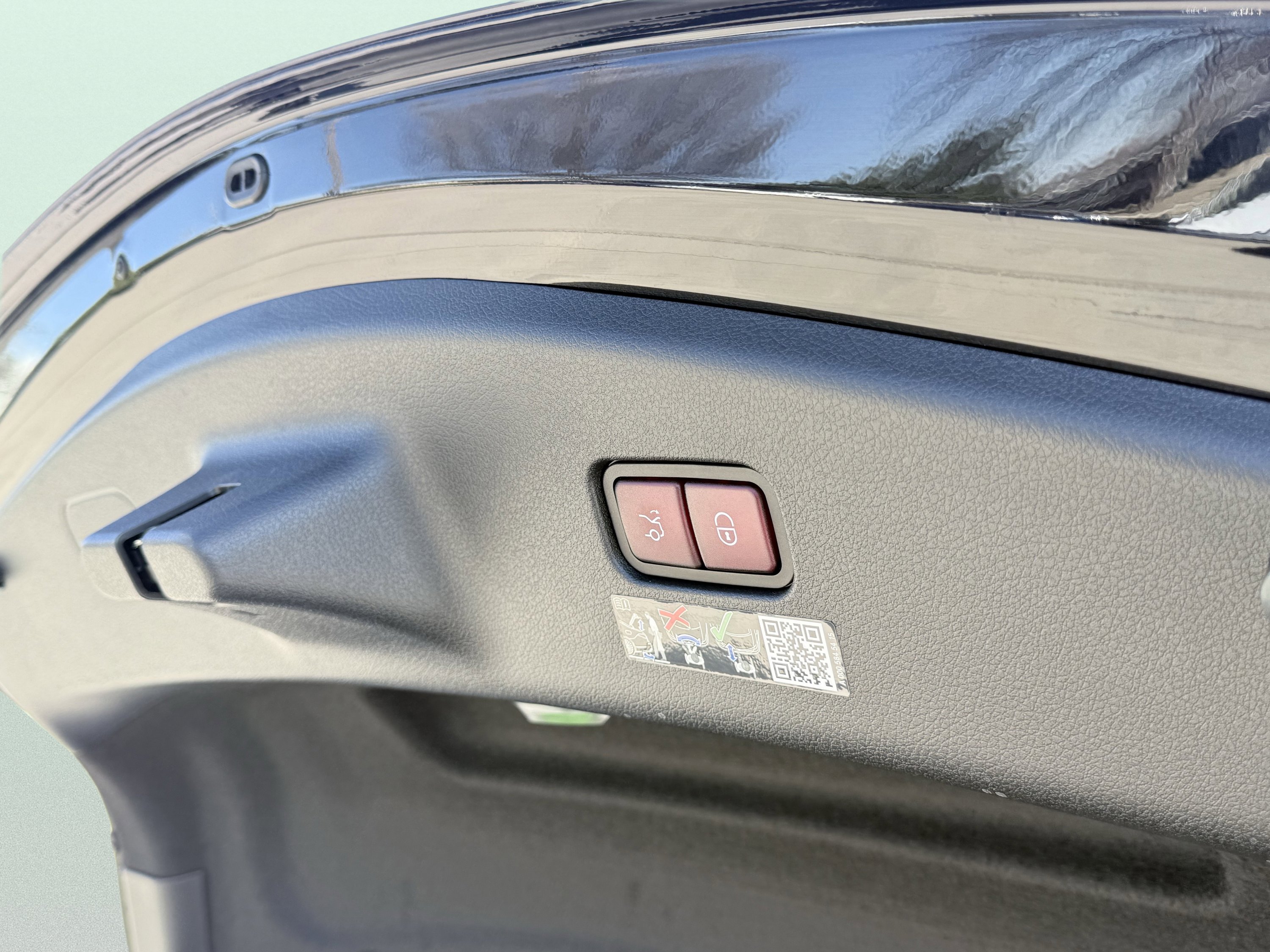 Used 2025 Mercedes-Benz CLE 53 AMG 4MATIC Coupe image 17