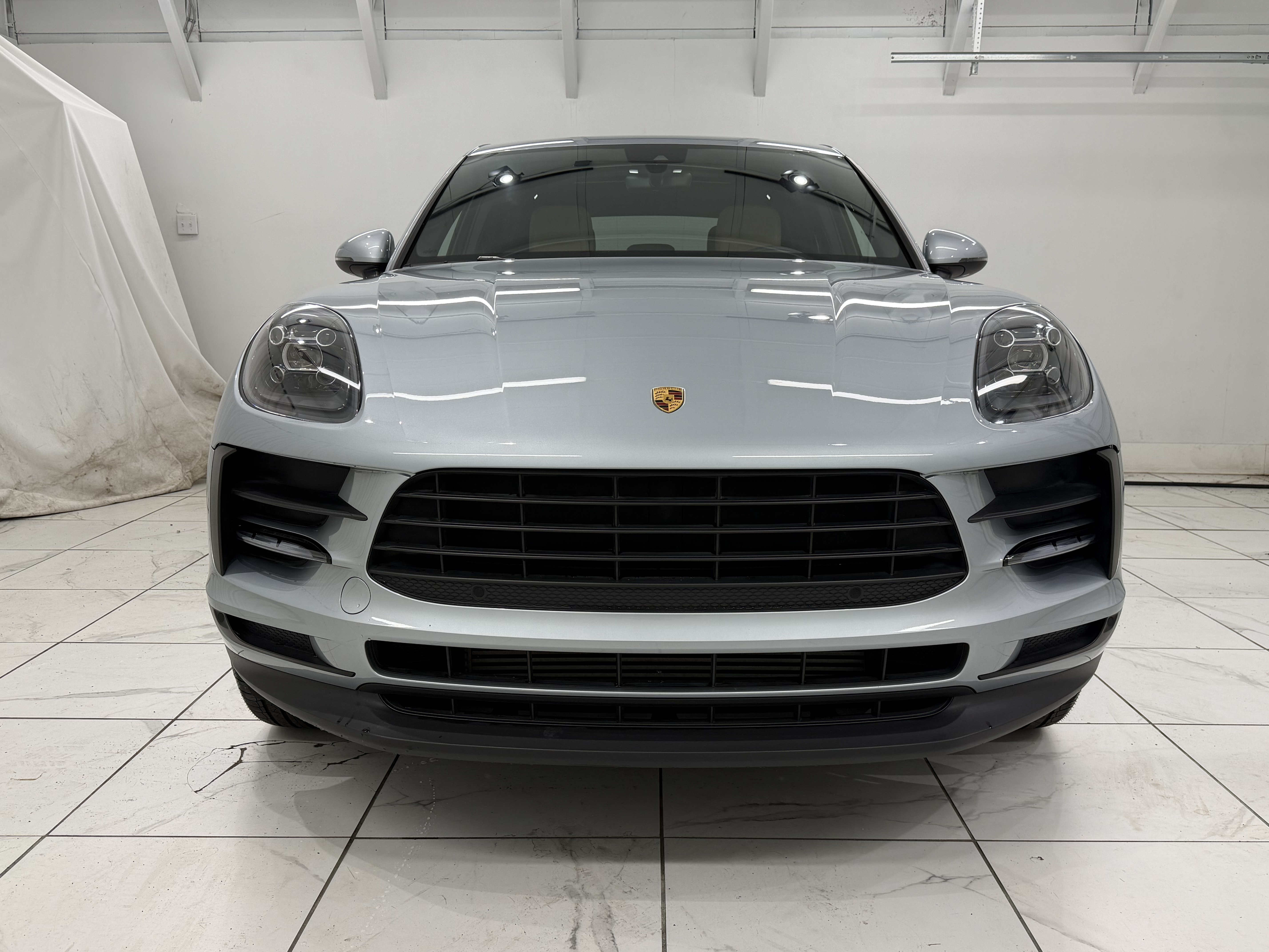 Certified 2021 Porsche Macan AWD/4WD image 9