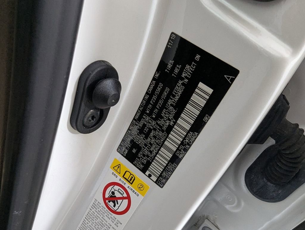 Used 2020 Lexus RX 450h AWD w/ Premium Package image 28