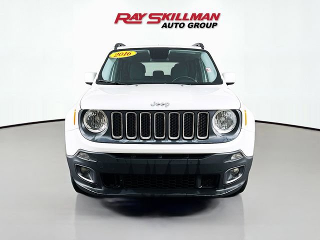 Used 2016 Jeep Renegade Latitude image 2