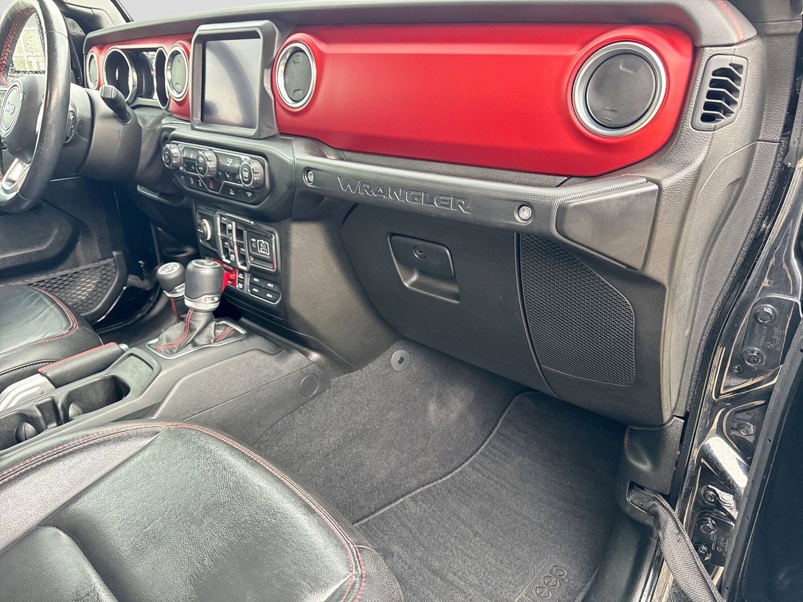 Used 2021 Jeep Wrangler Unlimited Rubicon w/ Uconnect 4C Nav & Sound Group image 8