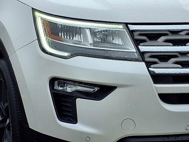Used 2018 Ford Explorer XLT w/ Equipment Group 202A AWD/4WD image 31