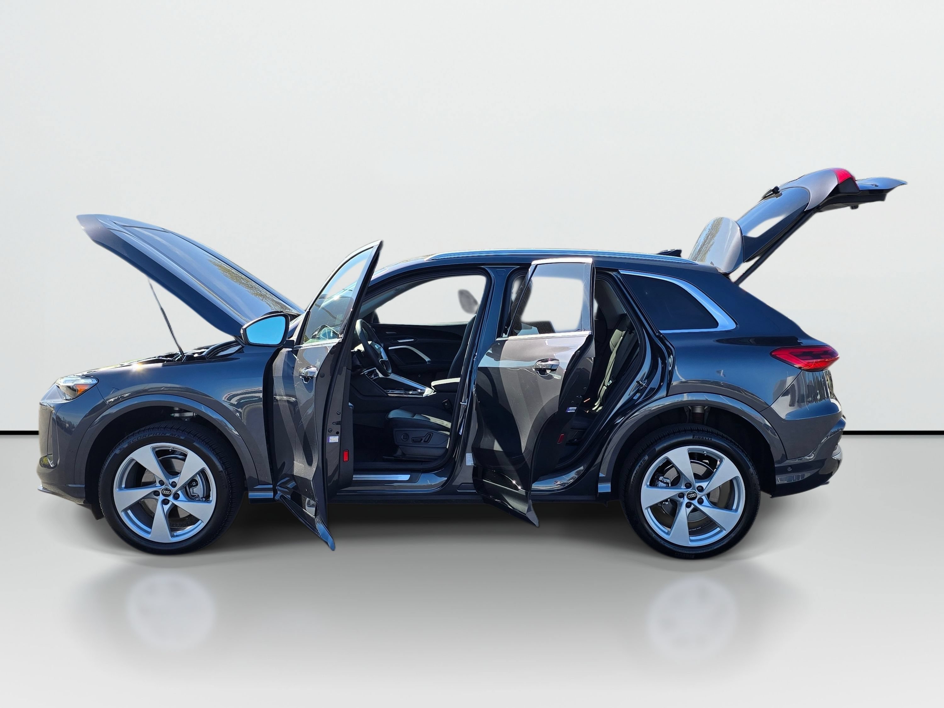 Certified 2025 Audi Q5 Premium w/ Premium Plus AWD/4WD image 9
