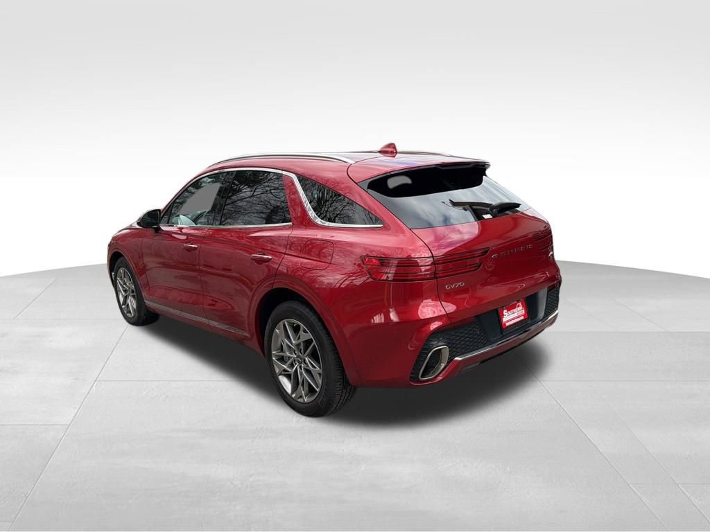 Used 2025 Genesis GV70 2.5T image 3